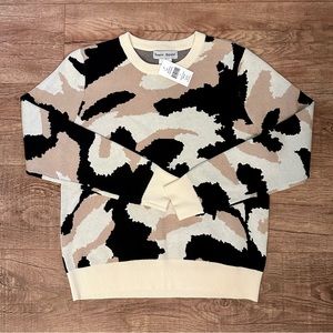 NWT Honore Apparel Camo Crewneck Sweater Size Small
